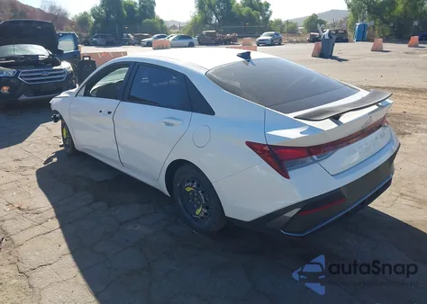 2024 Hyundai Elantra Sel z USA, uszkodzony, nr VIN KMHLM4DG0RU685571